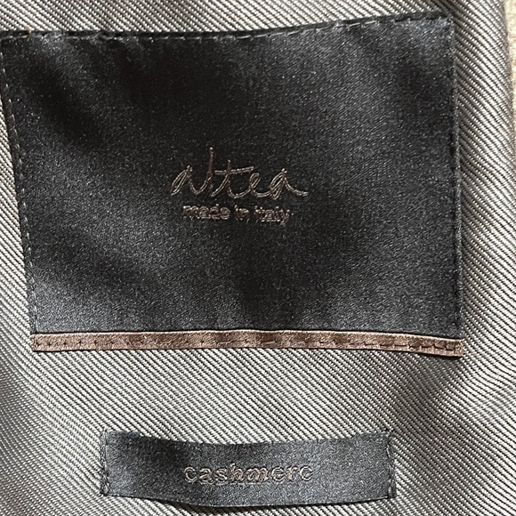 Altea Italian Double-Breasted Cashmere Coat - Camel Brown - Made in Italy - Picture 9 of 12